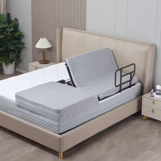 Cama médica elétrica ajustável, motor alemão Okin, controle remoto sem fio com corrimãos, cuidados domésticos
